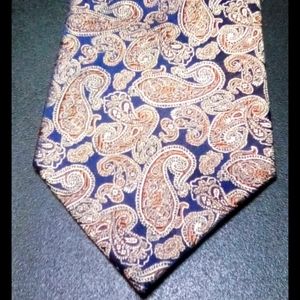 Geoffrey Been 100% Silk Paisley Tie